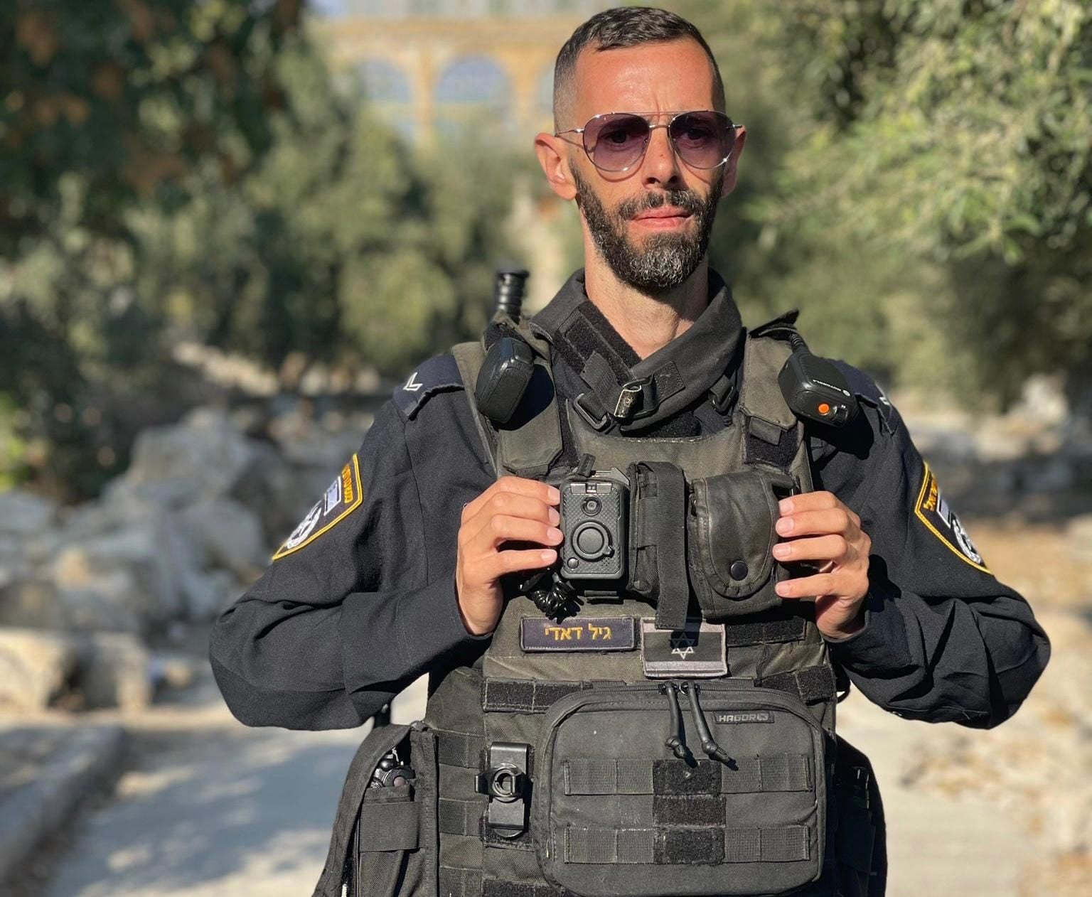 מצמרר: השוטר שנפצע בפיגוע דקירה הבוקר - בן לשוטר שנרצח