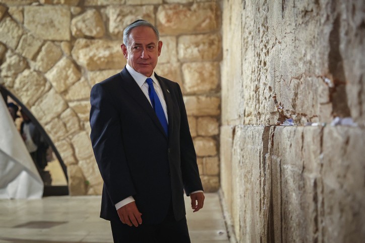 נתניהו בכותל המערבי. צילום: יונתן זינדל פלאש 90