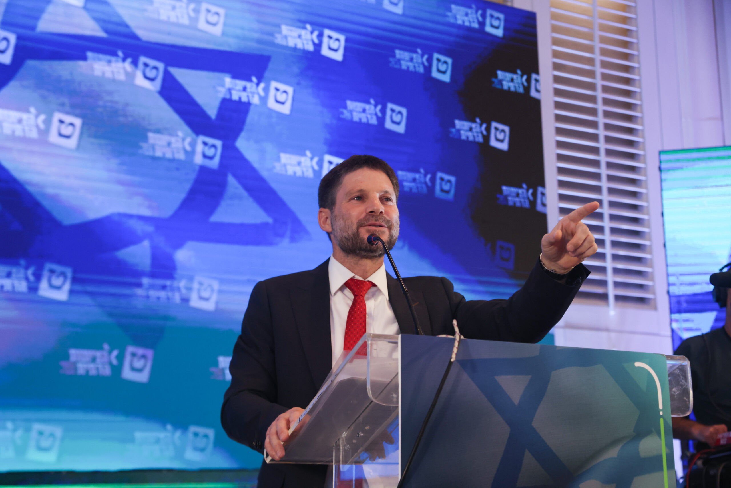 ח"כ בצלאל סמוטריץ' בנאום הניצחון לאחר הבחירות במטה "הציונות הדתית" | צילום: יוסי אלוני, פלאש 90