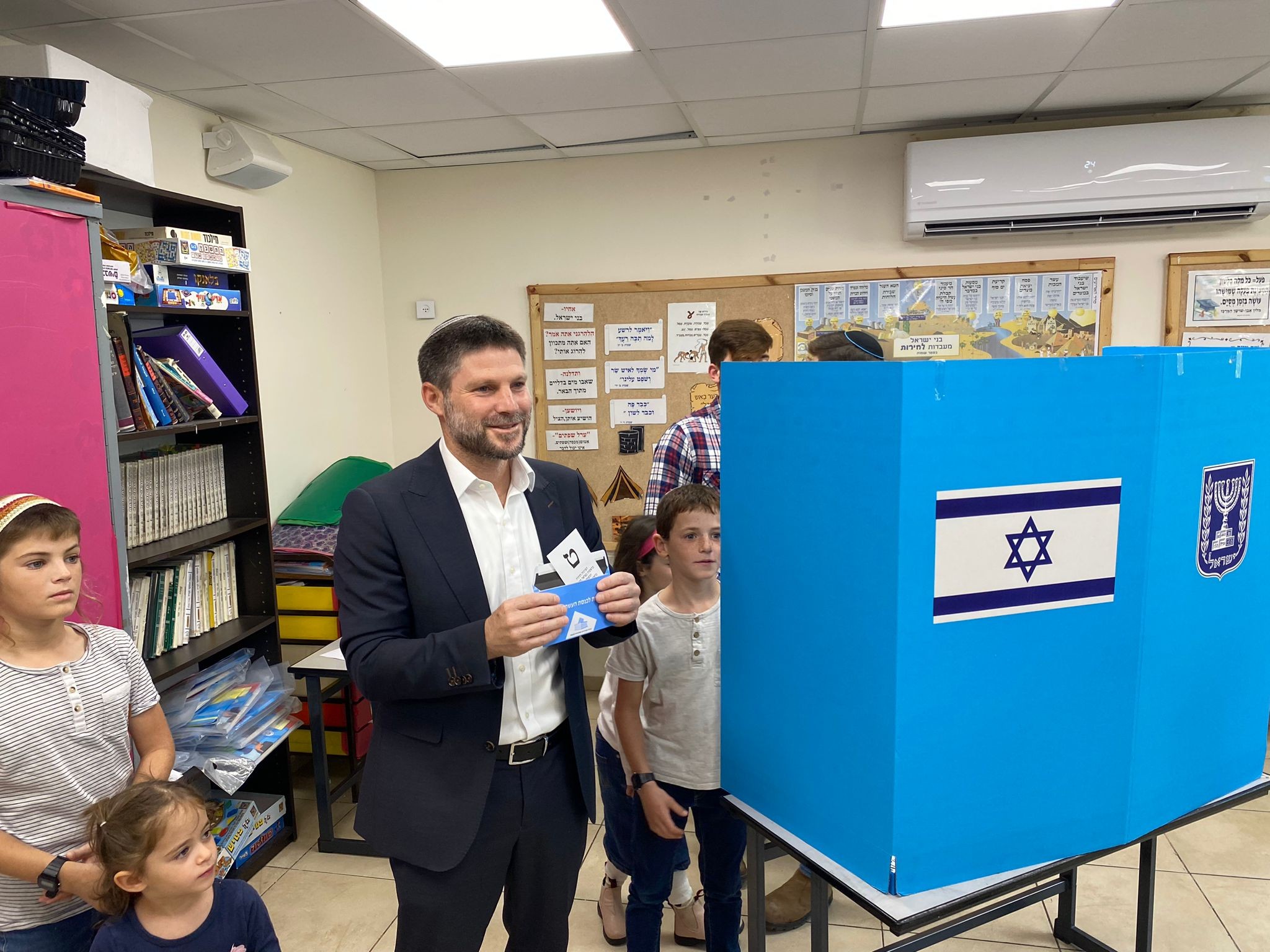 לאחר פרסום המדגמים, חגיגה בציונות הדתית: "היסטוריה, מסתמן כניצחון"