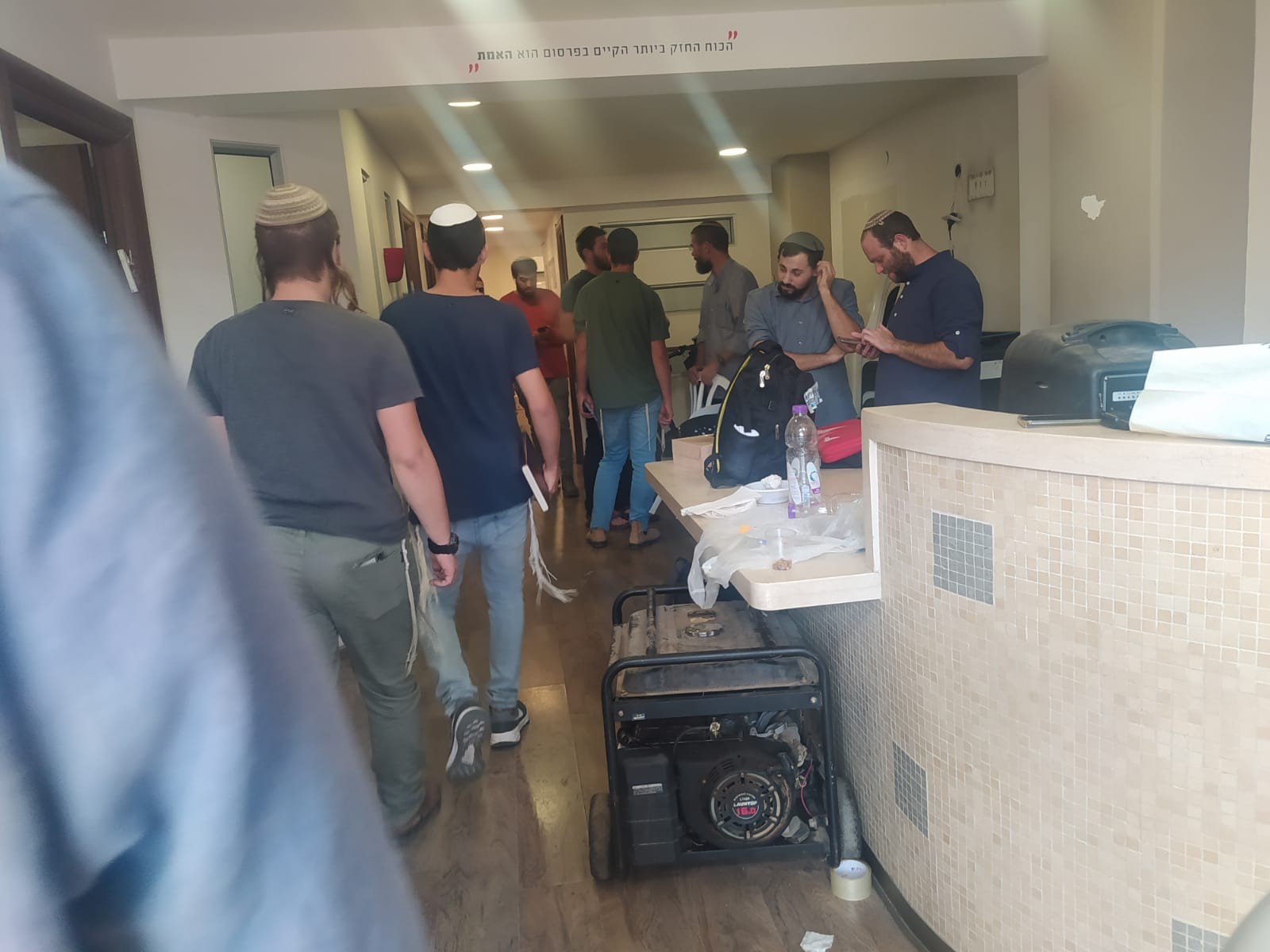 "דווקא במטה הזה מנהלים את הקמפיין הכי יעיל והדוק בארץ"