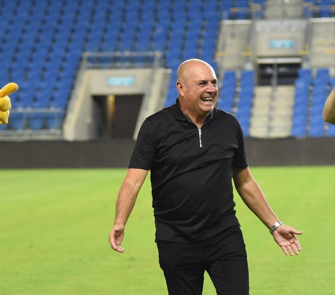 אחרי העלייה לליגת העל: בני לם קורא לאוהדים: "תאמינו בנו ותגיעו"