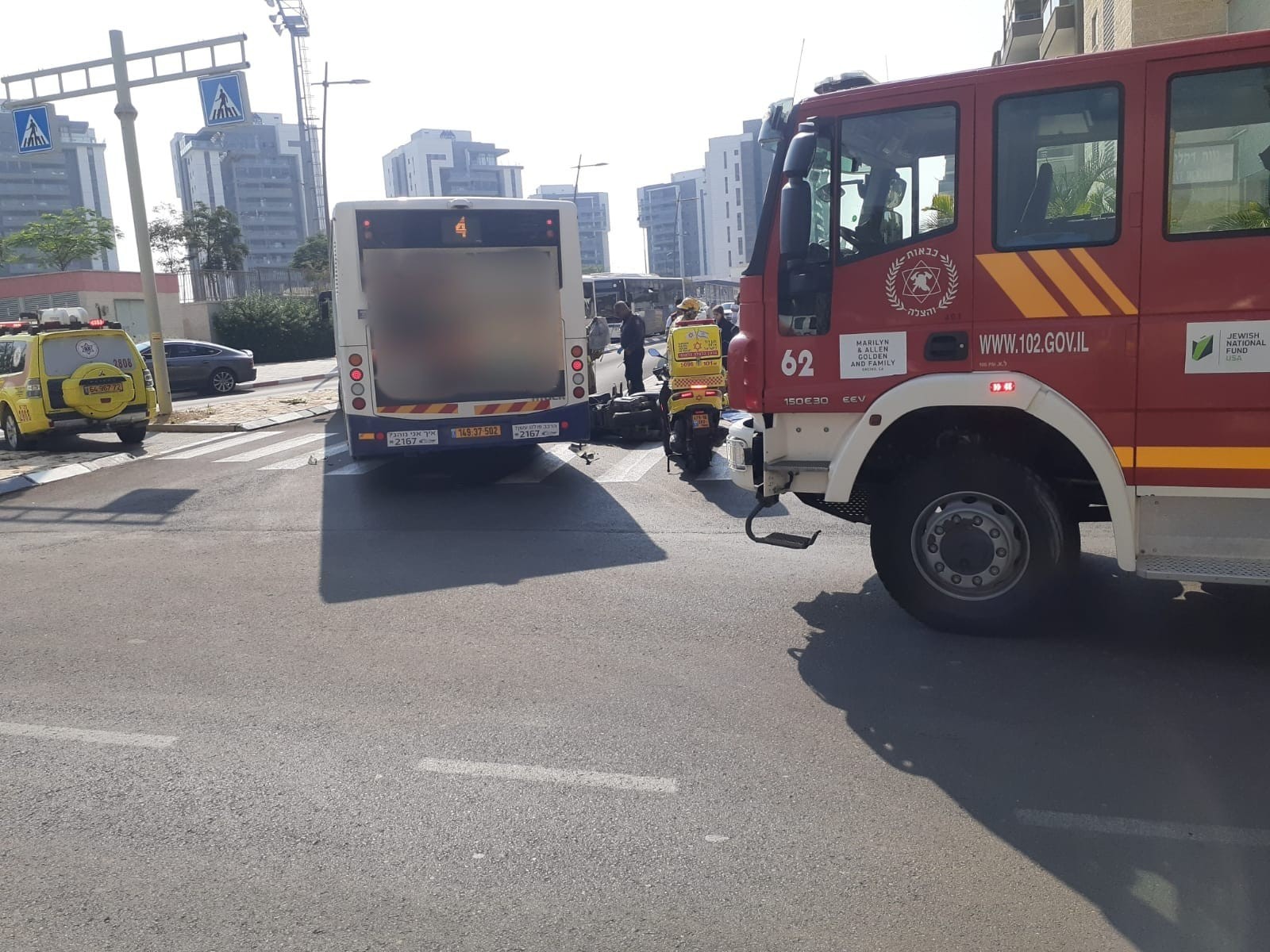 רוכב אופנוע כבן 40 נהרג לאחר שנפגע מאוטובוס בנתיבות