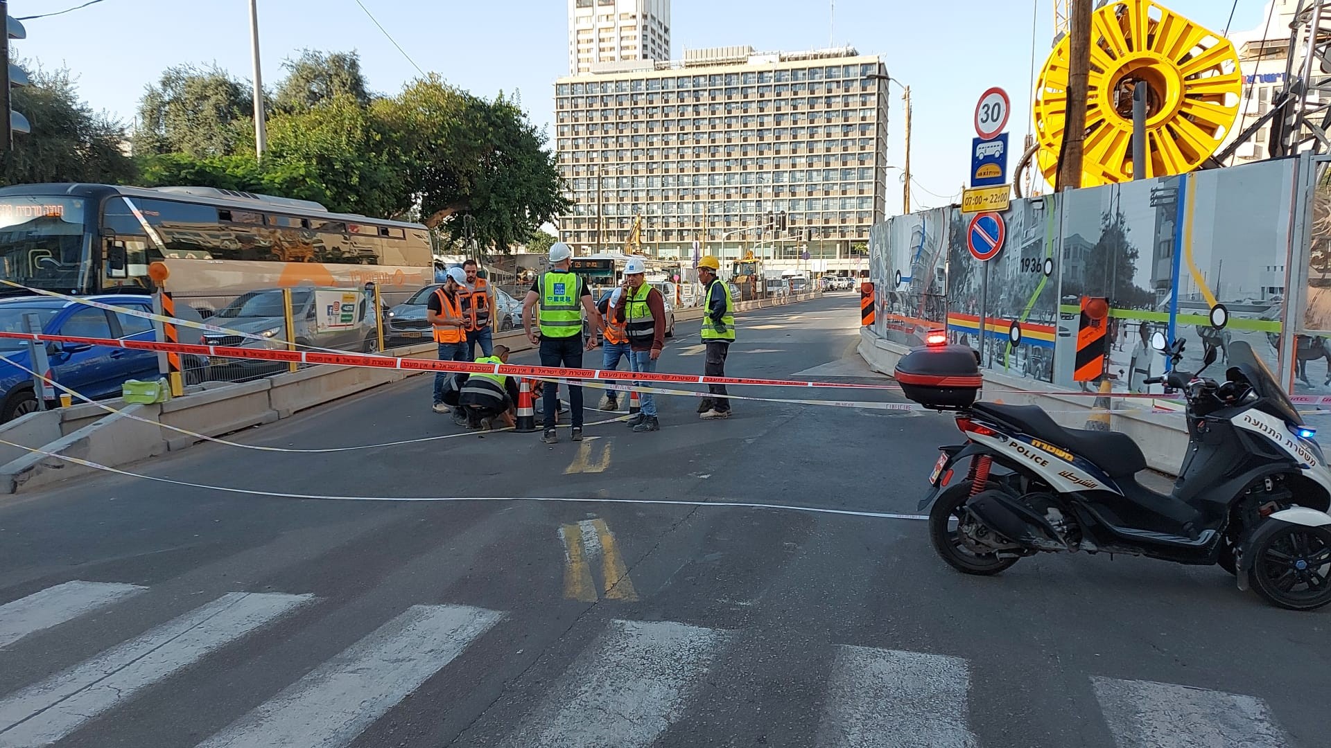 שוב בולען בתל אביב: רחוב אבן גבירול נחסם לתנועה