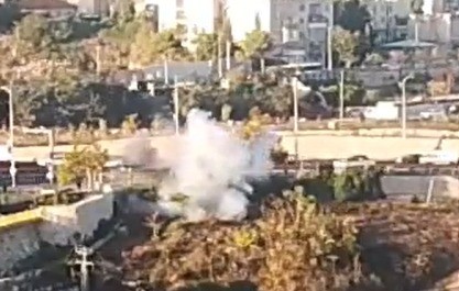שניות ספורות לאחר שהאוטובוס יוצא מהתחנה: תיעוד הפיצוץ בכניסה לעיר