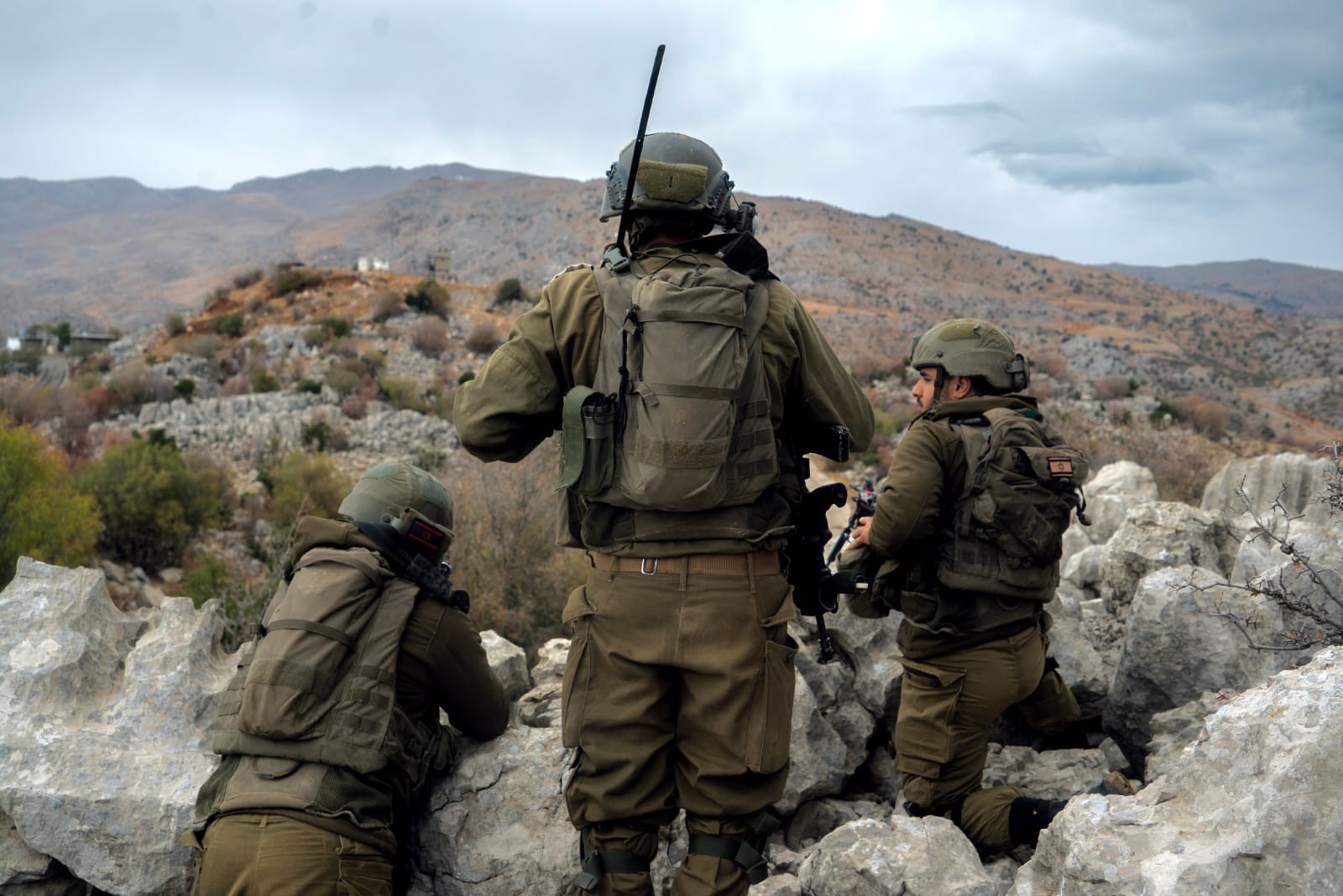 ״עוקבים אחרי כל דבר שזז מעבר לגדר": כך כוחותינו פועלים בשגרה - ונערכים למלחמה