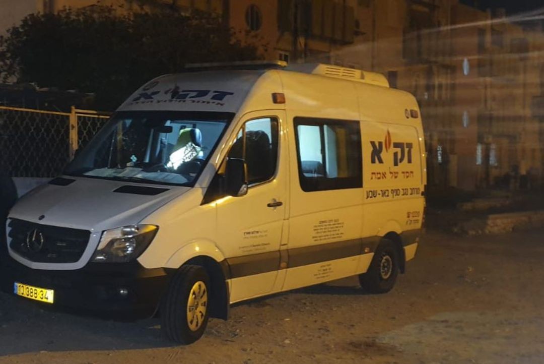 כשבוע לאחר שנפטר: בן 65 אותר בביתו בבאר שבע במצב ריקבון קשה