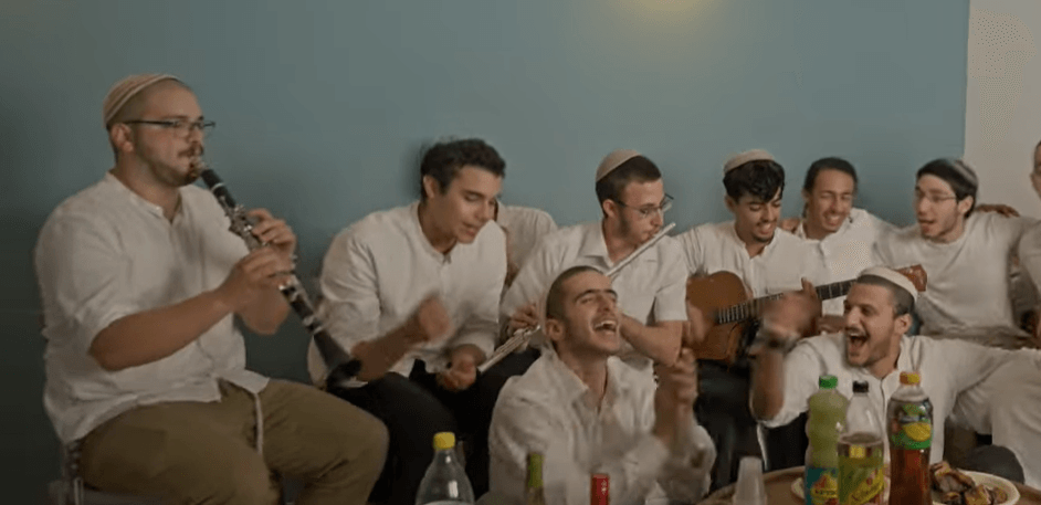 "כל הנשמה" – שיר חדש לישיבת חולון | האזינו