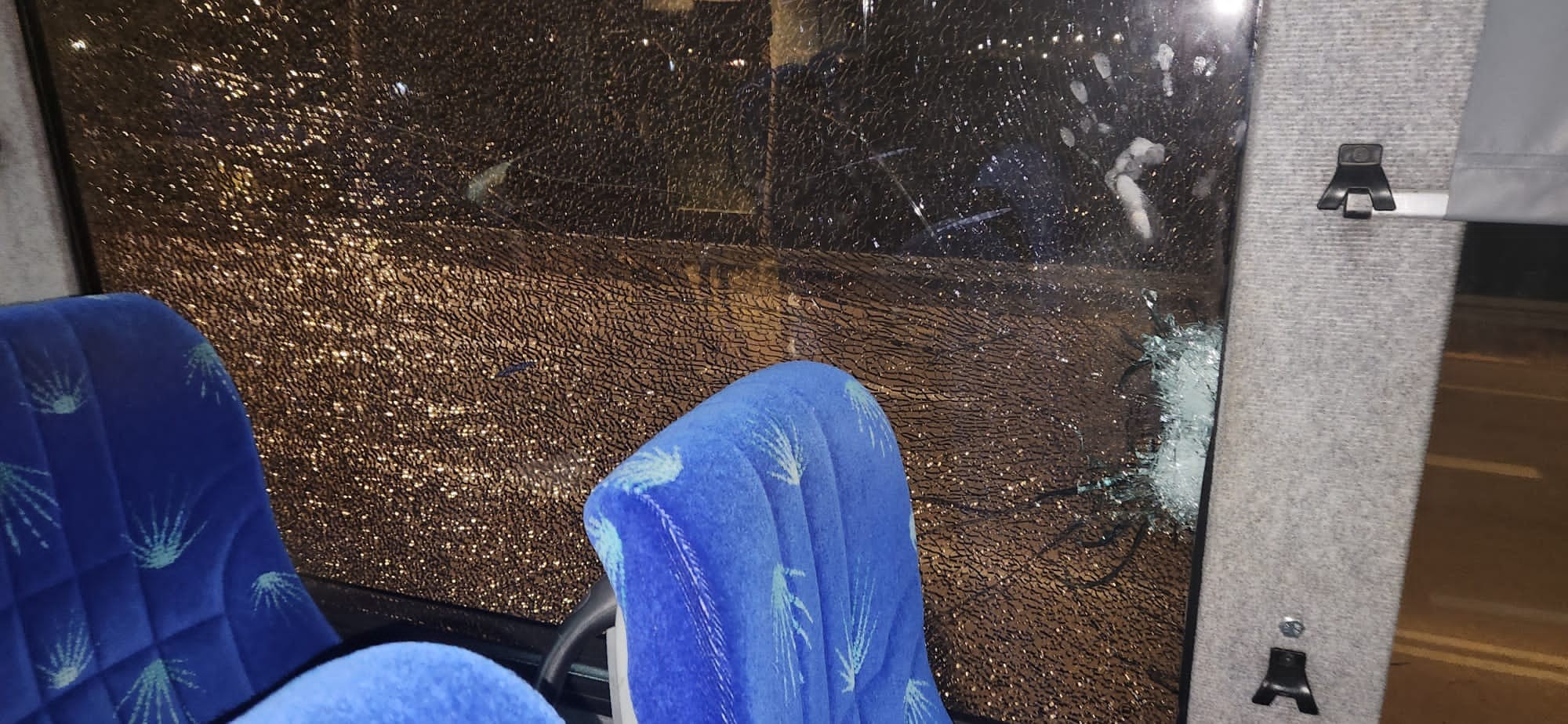 תיעוד מהירי שפגע באוטובוס | קרדיט: ללא