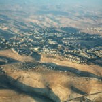 פצועים בהתהפכות אוטובוס באזור מעלה אדומים