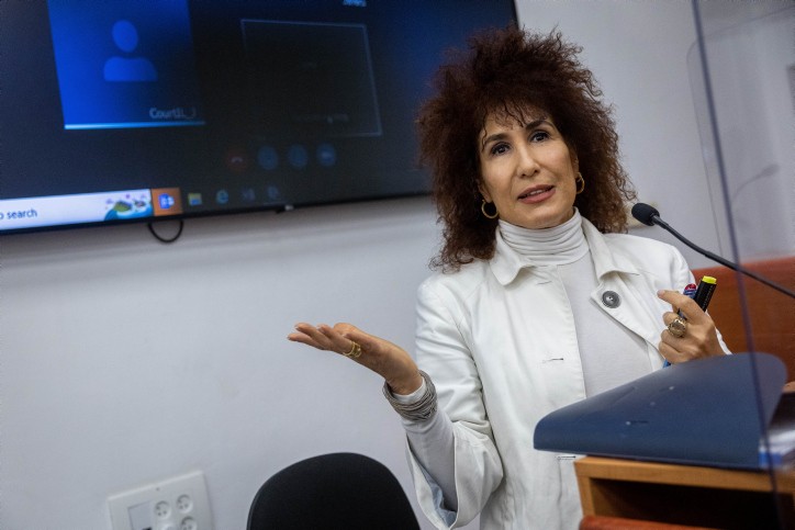עדת התביעה שתקפה את החוקרים בתיקי נתניהו: "מאז עדותי, אני תחת הכפשות"