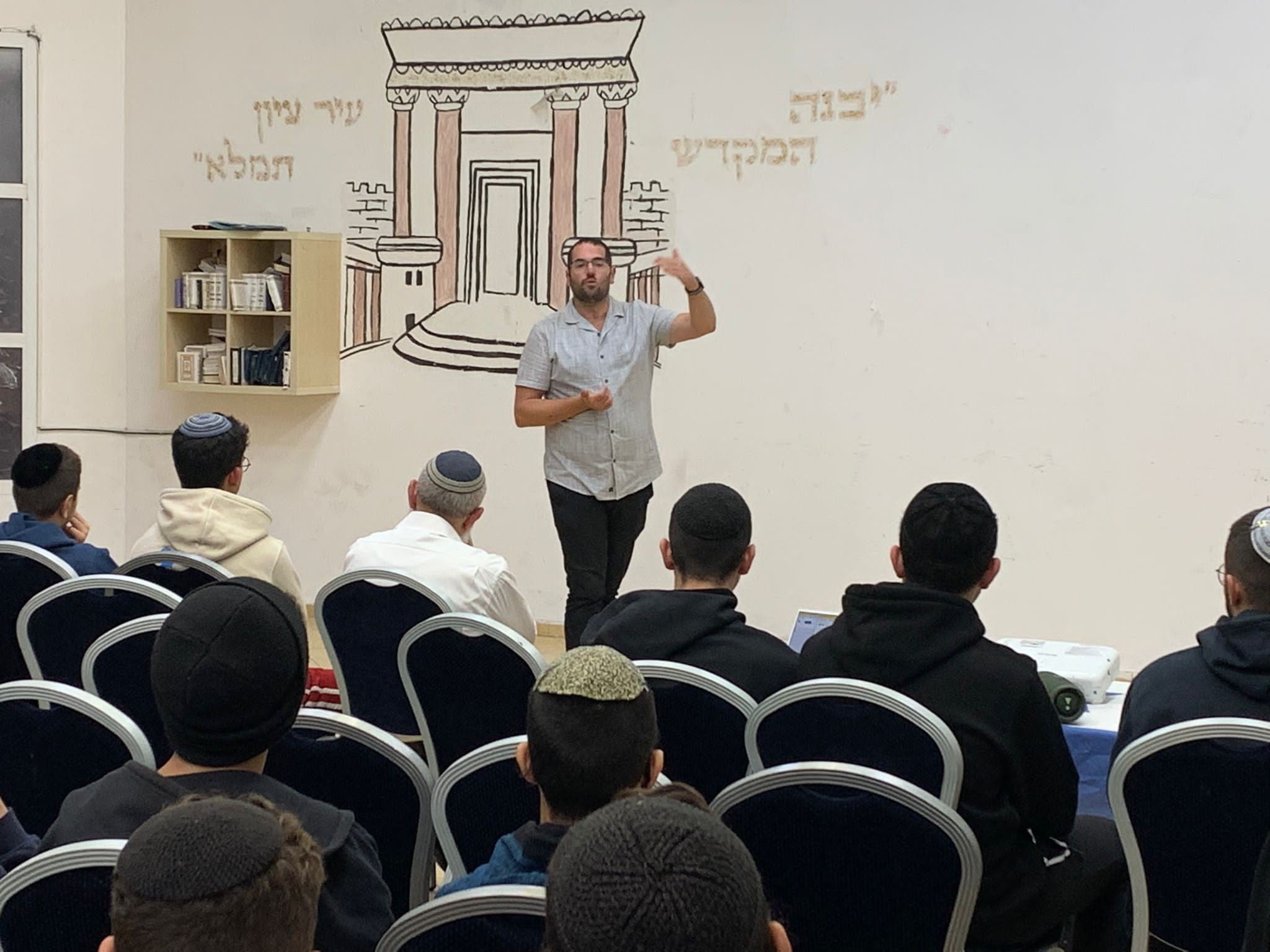 אהרון קרוב: "החיבוק שלכם הוא מה שנותן לי כוח להתקדם קדימה"