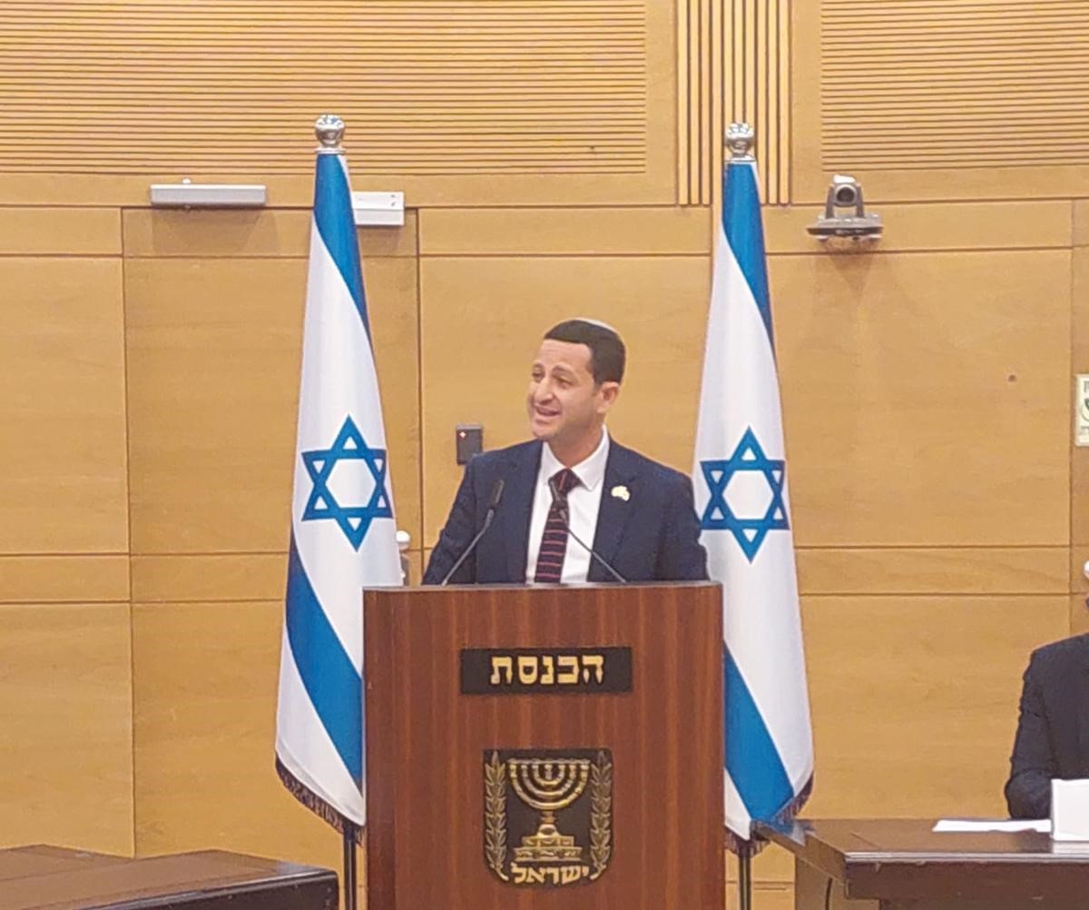 הארץ בוערת: "אגיש הצעת חוק לשלילת תקציבים מבי"ס עם נרטיב פלסטיני"