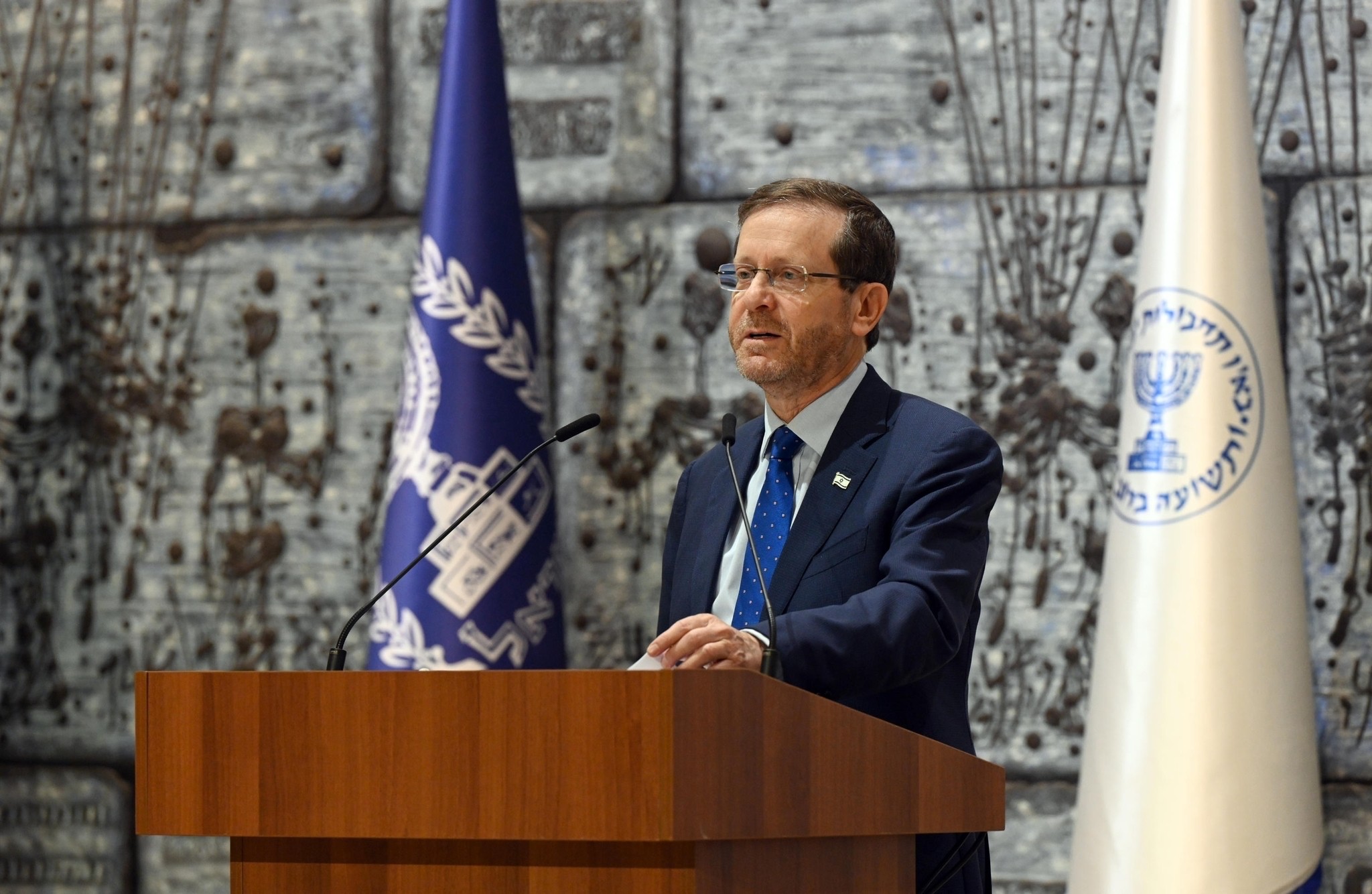 הנשיא הרצוג ספד לרב דרוקמן בהלוויתו: "למדתי ממך לא מעט, דרכך היא נר לרגלנו"