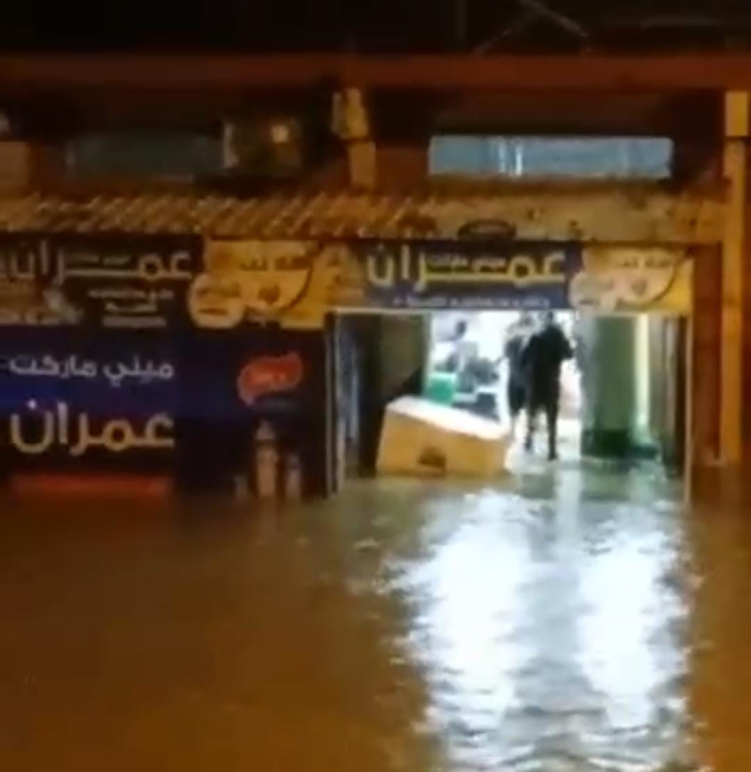 עזה שוקעת: מזג אוויר סוער והצפות נרחבות ברחבי הרצועה | תיעוד