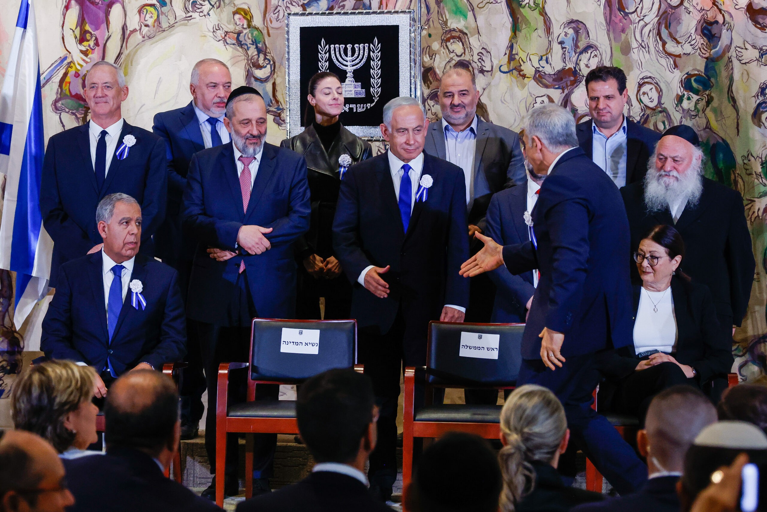 להקים מחדש ובגדול - למרות הקולות המודאגים מהממשלה החדשה
