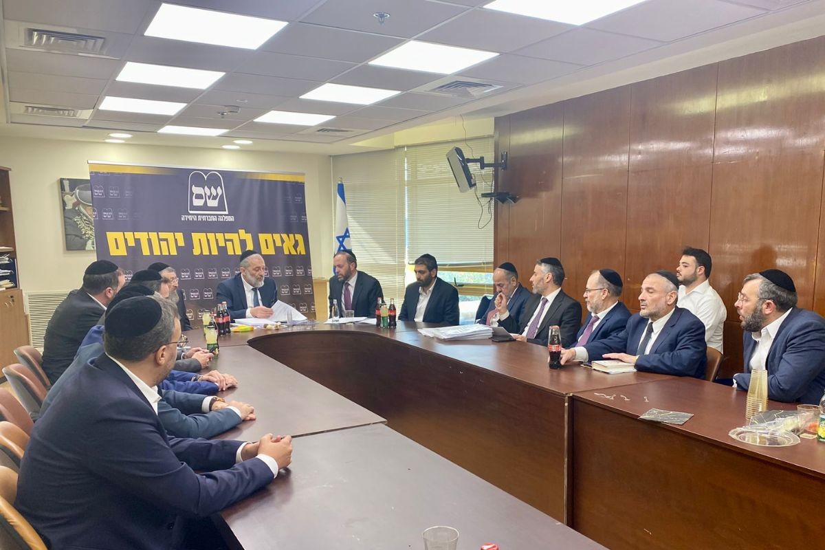 בישיבת סיעה מיוחדת: יו"ר ש"ס חשף את ההסכם הקואליציוני מול הליכוד