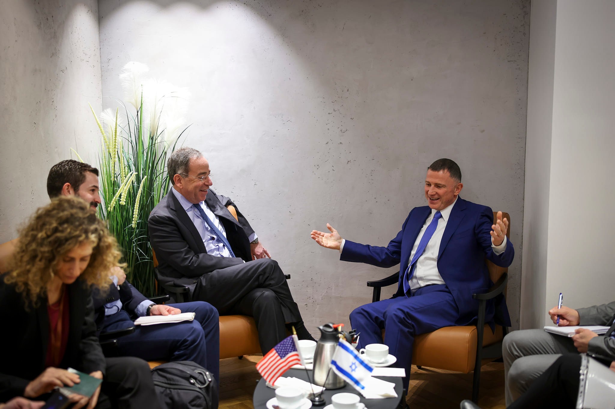 "ראשונה במעלה היא הסוגיה האיראנית": ח"כ אדלשטיין ותום ניידס נפגשו