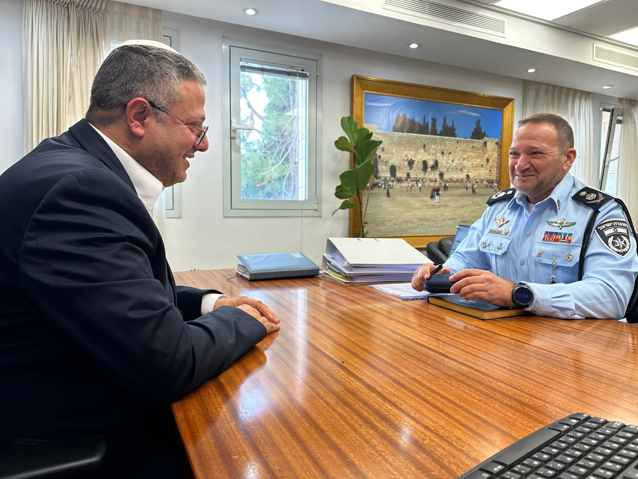 מקורבי בן גביר: "המפכ"ל צריך להסביר מדוע ישנה אכיפה בררנית בין שמאל לימין"