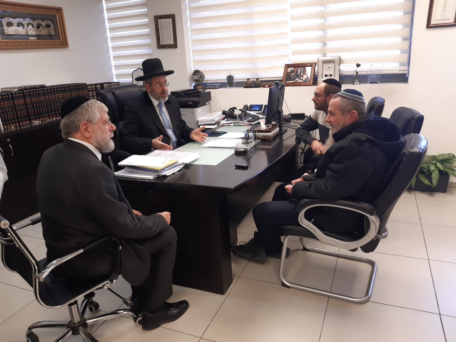 "הרבנות הראשית - הסמכות ההלכתית העליונה בנושאי יהדות וגיור"