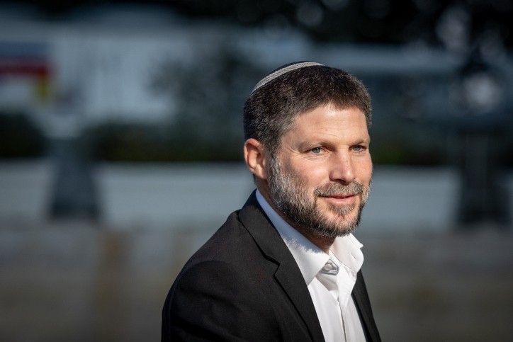 "דחוף להיום": ראש העיר לוד חשף את שיחת הוואטסאפ בינו לבין סמוטריץ'