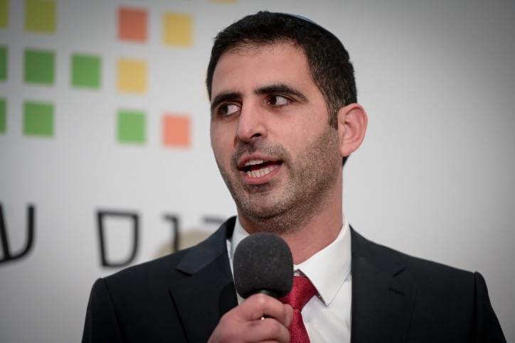 "בשורה משמעותית לצרכן": עסקת הענק בין בזק לפרטנר שתוזיל את המחירים