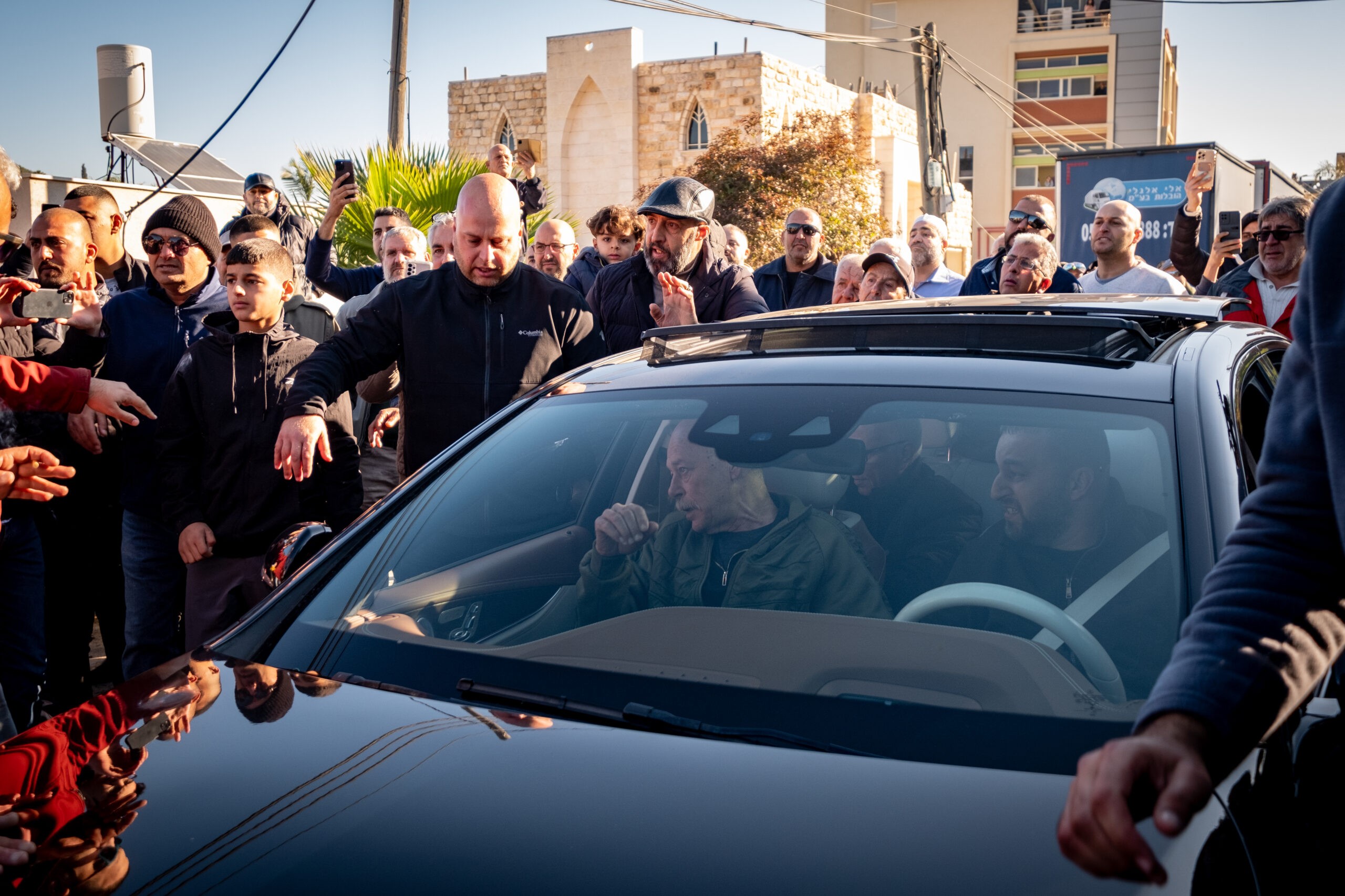 המחבל ששוחרר נחקר בחשד להפרת חוק הטרור: "חשיבות לחוק עונש מוות למחבלים"