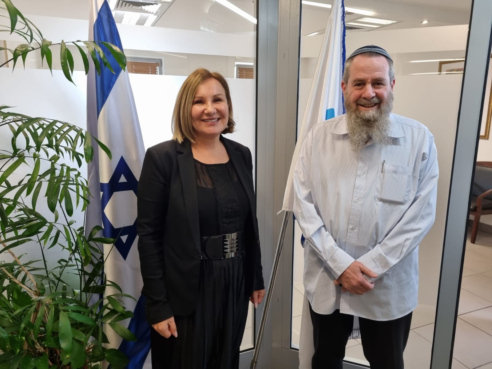 מתחיל לעבוד: סגן השר מעוז בסיור עבודה ראשון בארגון נתיב