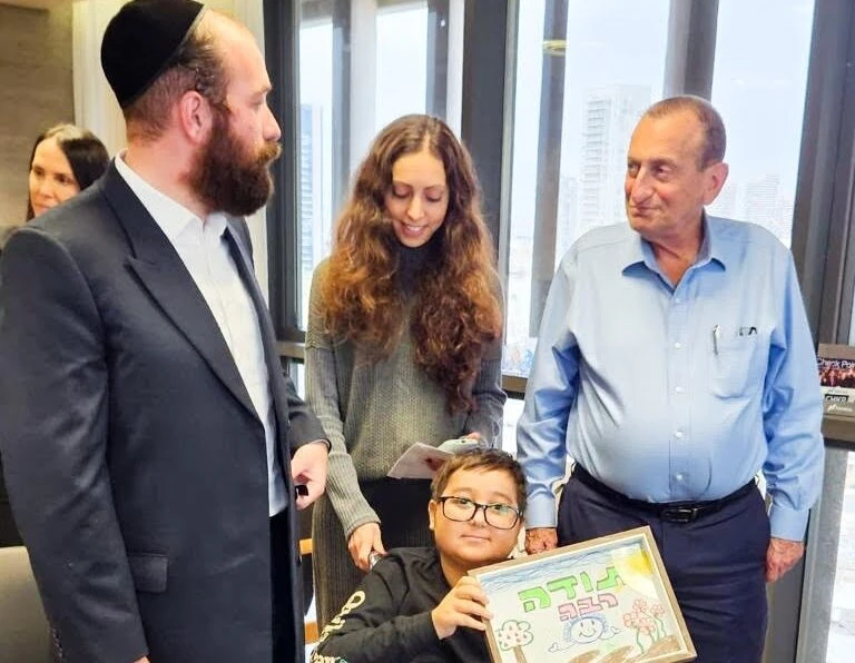 מרגש: עיריית תל אביב במחווה לעמותה המלווה ילדים חולי סרטן