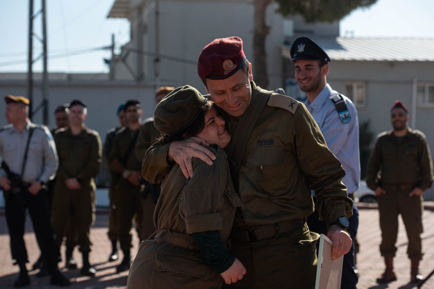 מרגש: נערים ונערות עם צרכים מיוחדים התנדבו לשירות באוגדת איו"ש