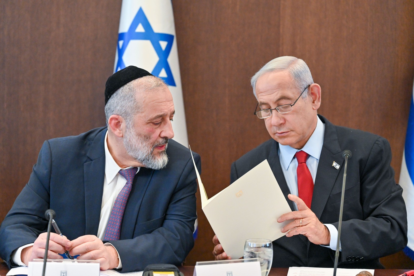 נתניהו יצא אופטימי: מתווה חוק הגיוס מתקדם, המחלוקות פתירות