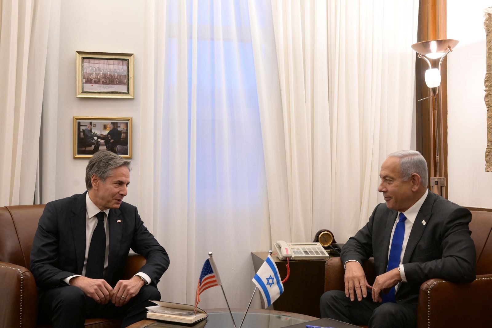 ראש הממשלה בנימין נתניהו בפגישה עם מזכיר המדינה האמריקאי אנתוני בלינקן, בלשכת ראש הממשלה בירושלים. צילום: עמוס בן גרשום לע"מ