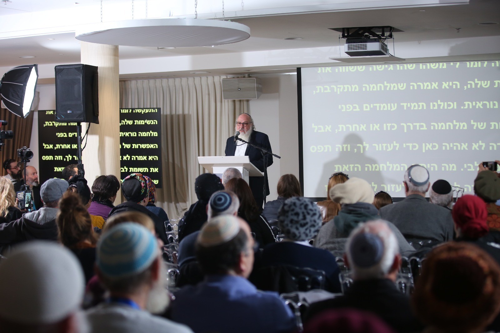 פולארד נואם. צילום: אביחי בכר