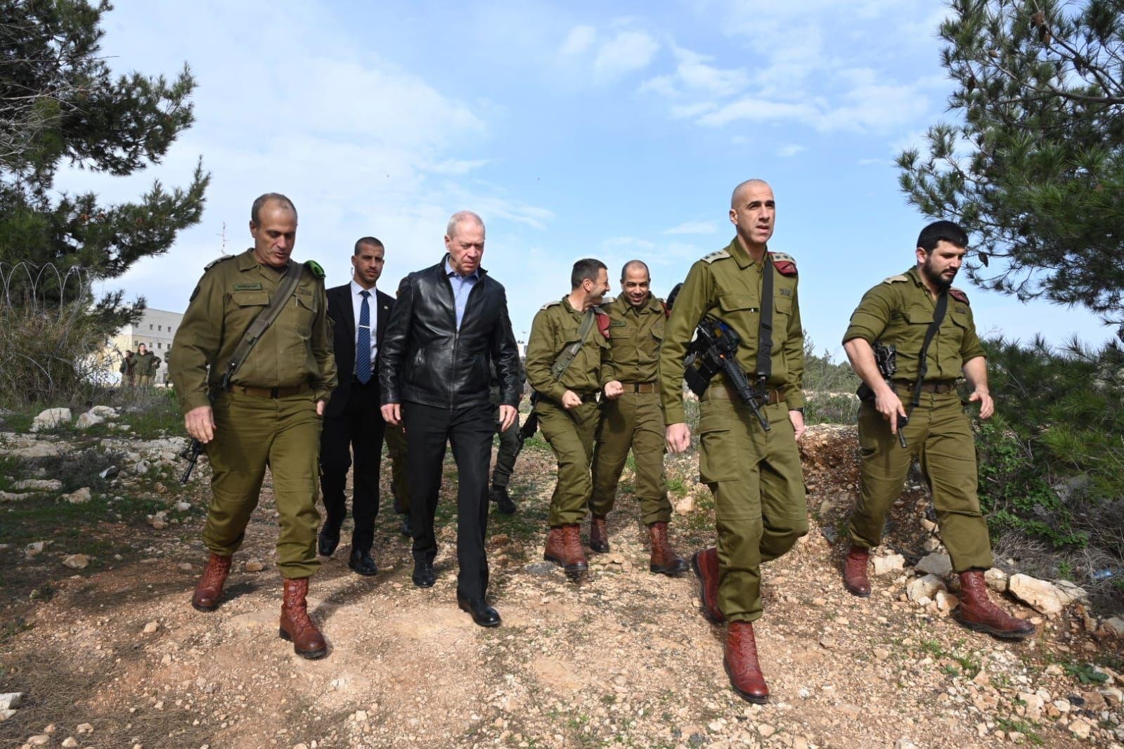 "בית המשפט או בית הקברות": השר גלנט במסר למחבלים ותומכי טרור