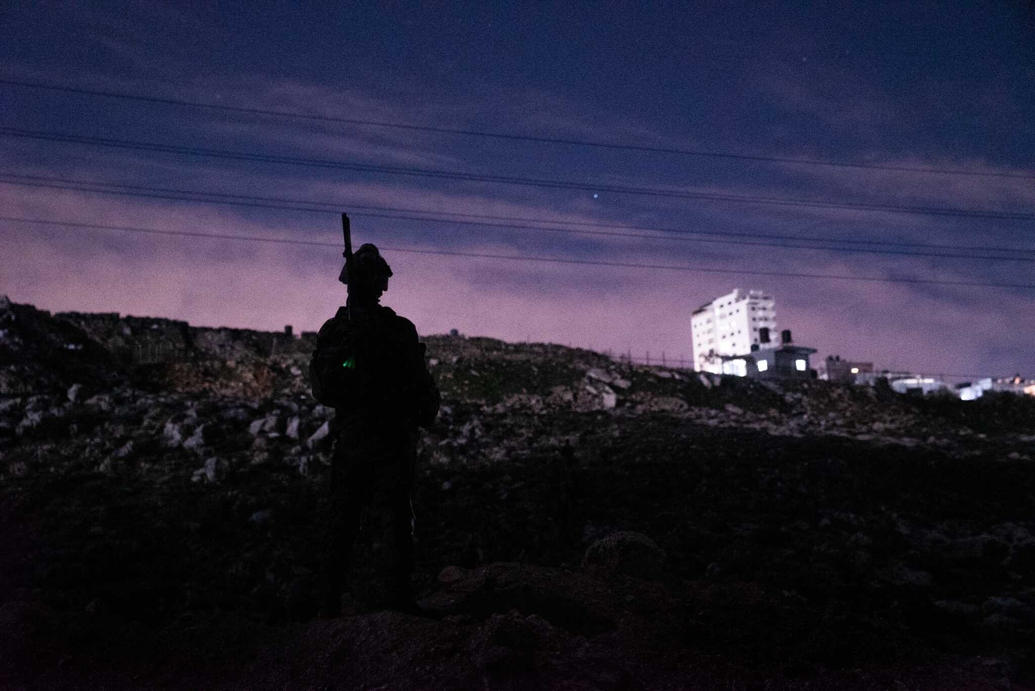 כוחות צה"ל עצרו אמש חמישה חשודים שחצו מסוריה לישראל