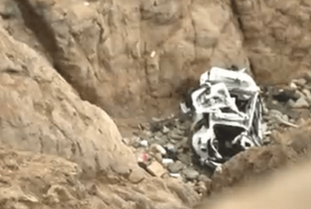 נס: המכונית התרסקה לאחר נפילה מצוק – כל הנוסעים נותרו בחיים