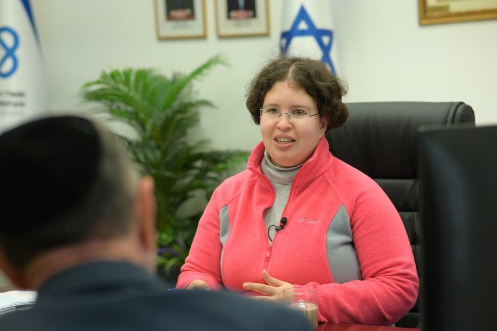 שרת הרווחה ליום אחד. צילום: אביעד ויצמן