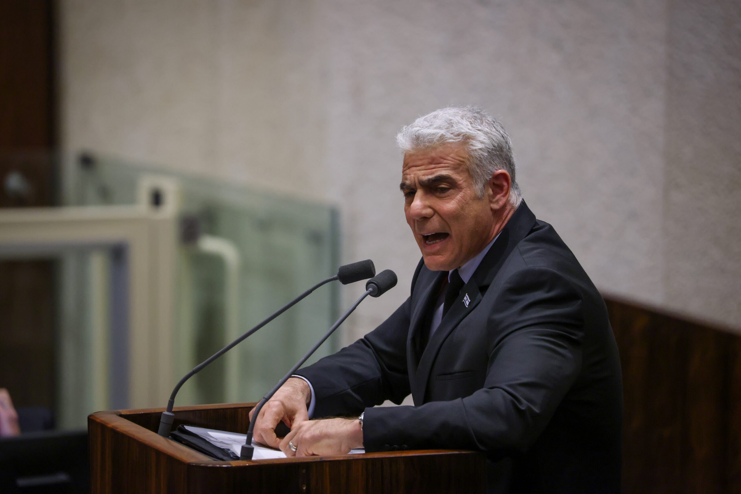 ראש האופוזיציה יאיר לפיד בכנסת | צילום: נועם מושקוביץ, דוברות הכנסת