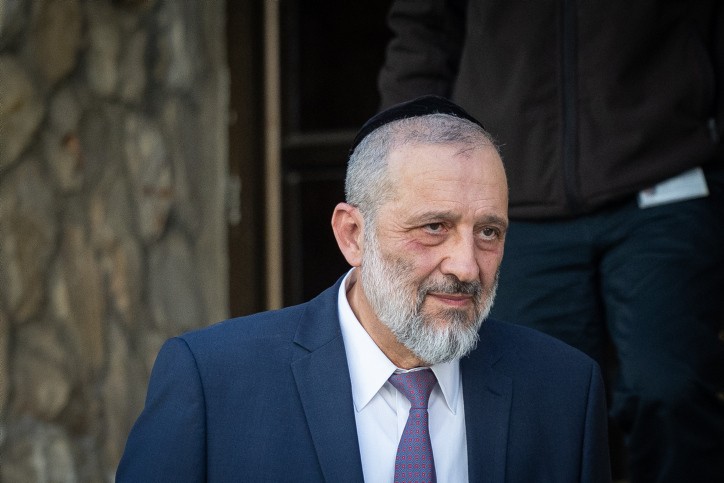 דרעי ניצב בפני ההכרעה המסוכנת ביותר בקריירה הפוליטית שלו