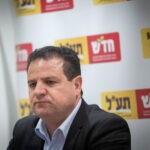 מספיק עם הגינויים: הגיע הזמן להדיח את איימן עודה