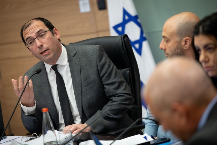 הרפורמה המשפטית: יו"ר ועדת החוקה הודיע על ריכוך בחקיקה