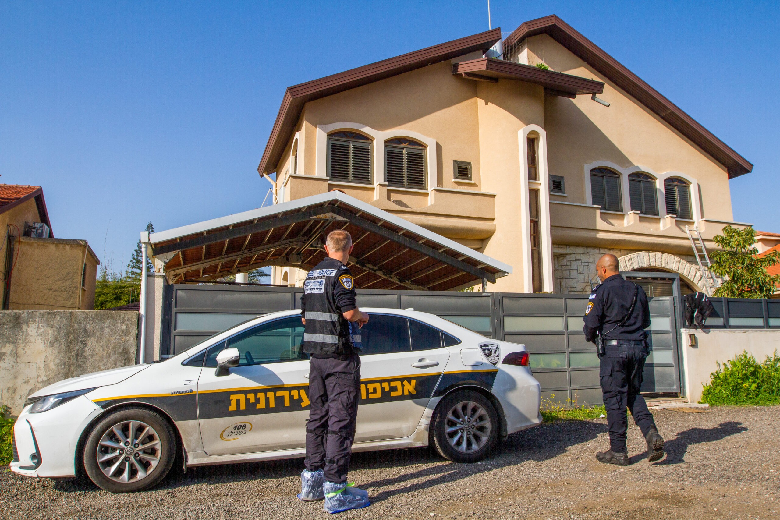 דקר באכזריות: הוארך ב-10 ימים מעצרו של האח החשוד ברצח אחותו