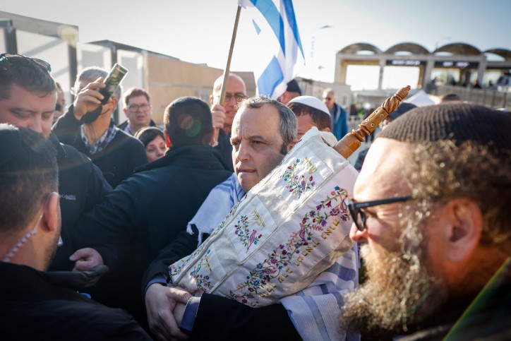 נשות הכותל וגלעד קריב מציגים: הפרובוקציה החודשית במקום הקדוש