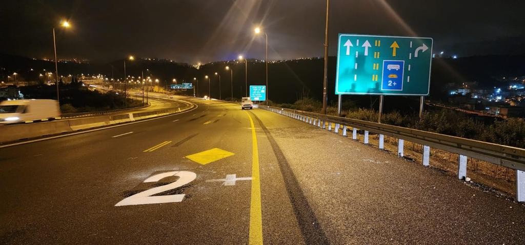 נתיב תחבורה ציבורית בכביש 1 | צילום: חברת נתיבי ישראל