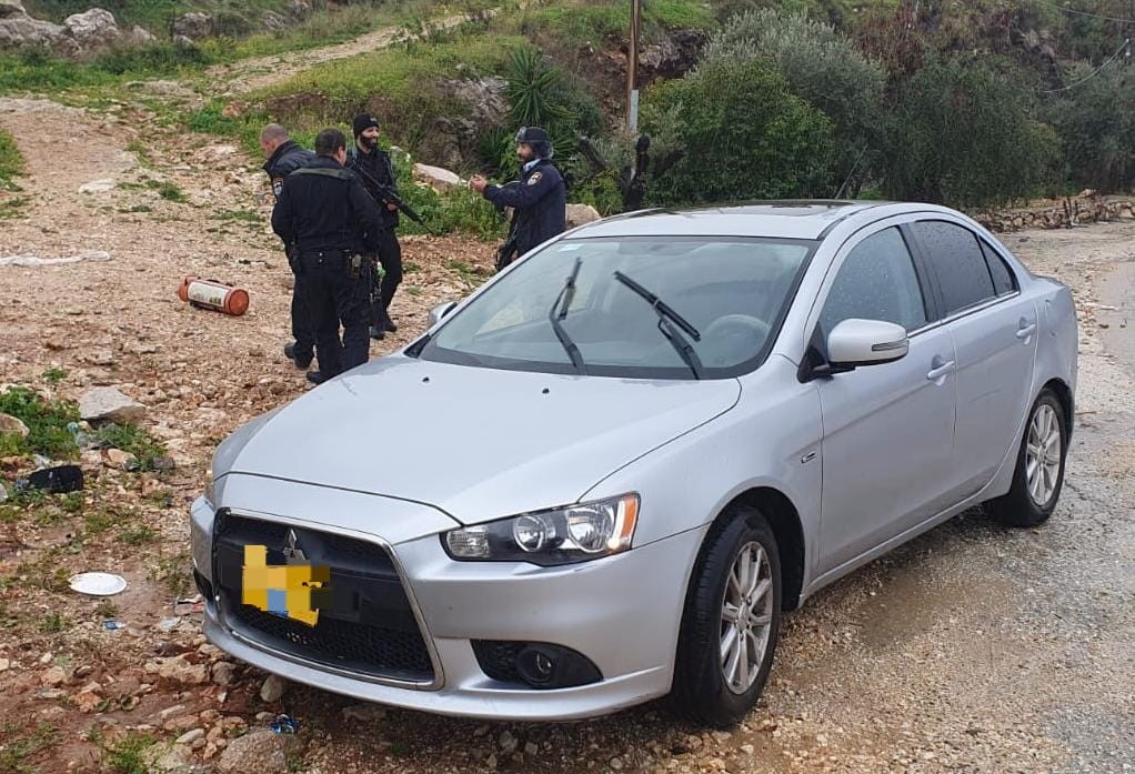 פרץ ל-7 בתי מגורים בכפר סבא - ונתפס זמן קצר לאחר מכן בסריקה משטרתית