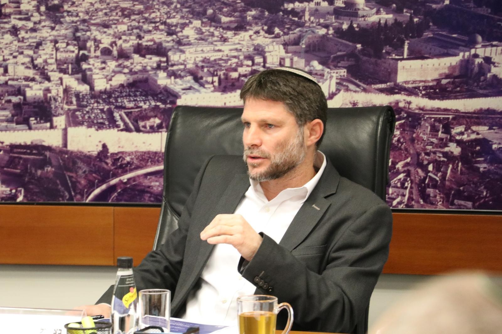 סמוטריץ' לראשי הבנקים: "החברה הישראלית חזקה, נעבור את המשבר הזה"