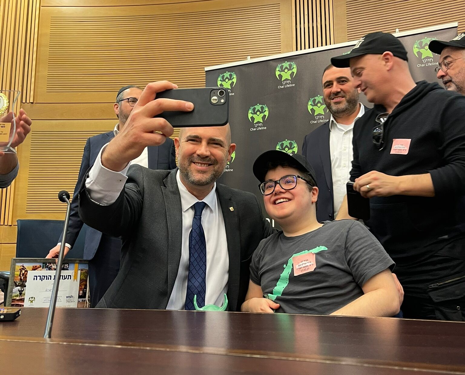 מחו"ל לכנסת: ילדים חולי סרטן הגיעו למשכן מלווים באופנועי משטרה