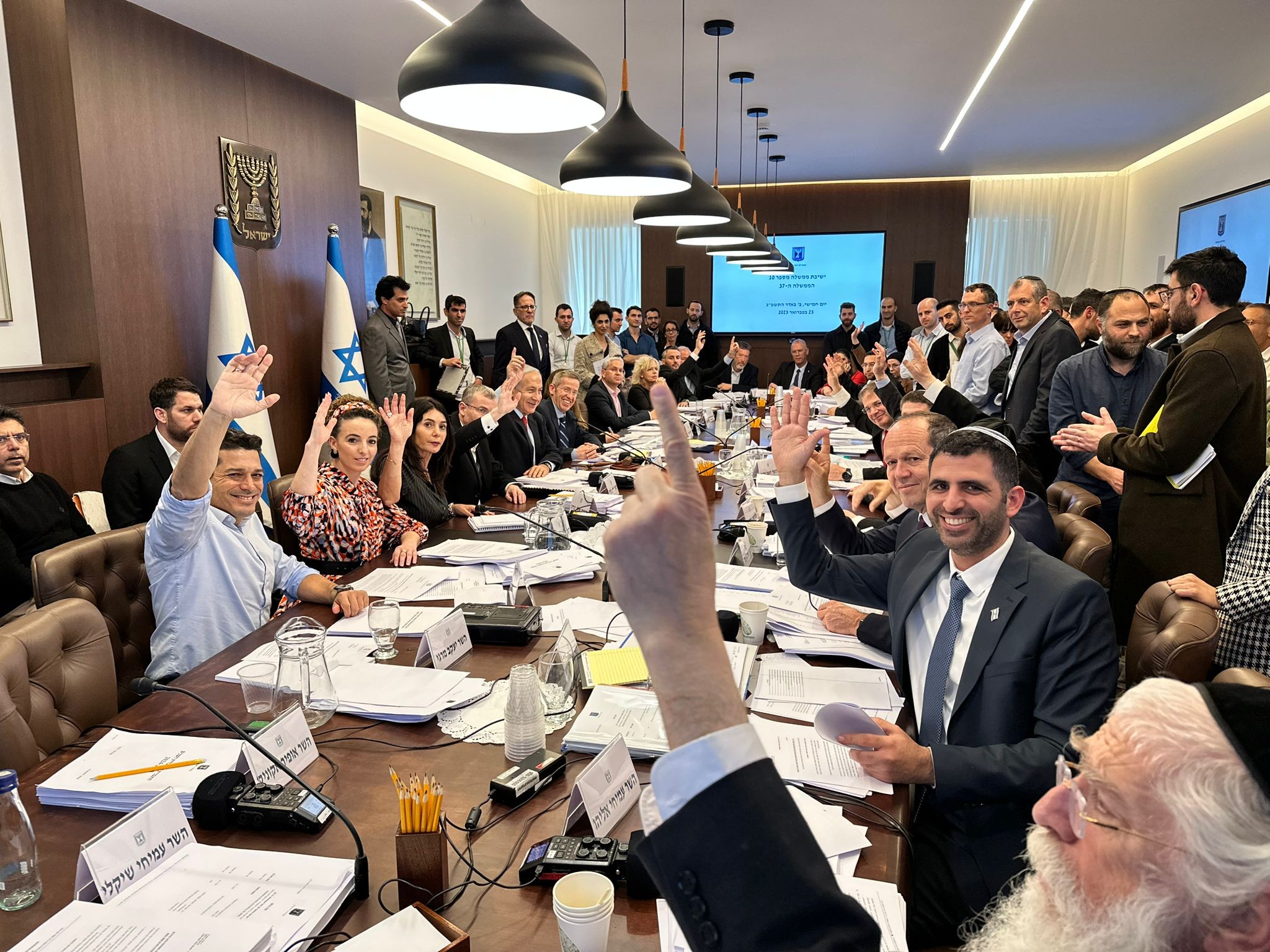 אחרי לילה לבן של דיונים: הממשלה אישרה את תקציב המדינה לשנים 2023-2024