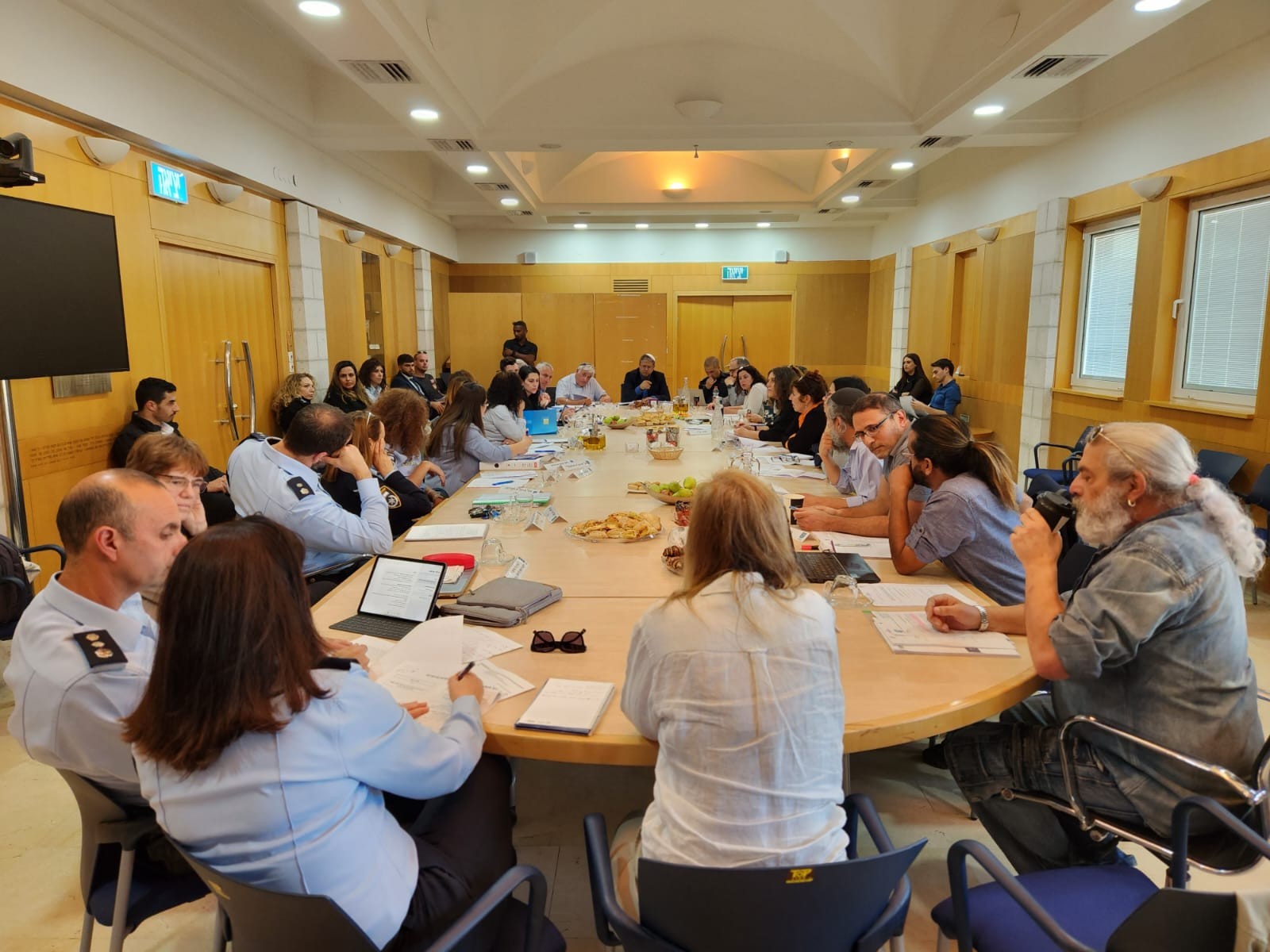 בהשתתפות ארגוני נשים וגברים: בן גביר קיים דיון על חוק הצמיד האלקטרוני