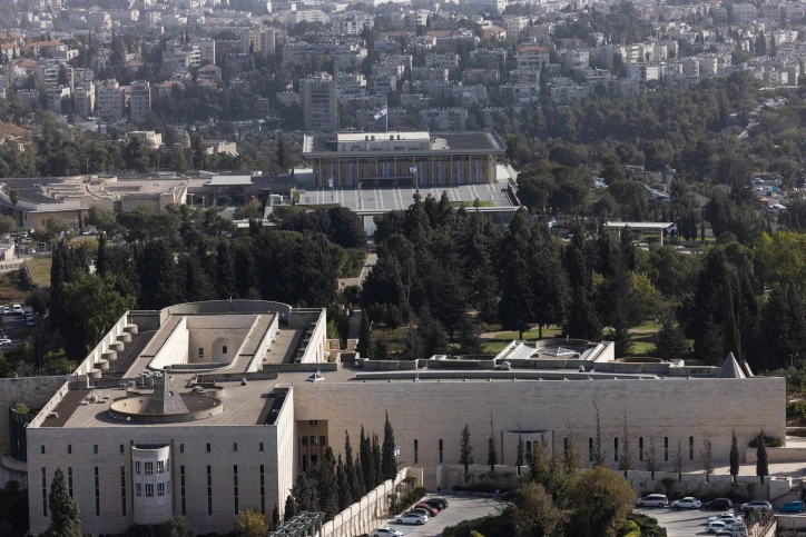 עתירה לבג"ץ: לעצור מיד את חלוקת הכספים הקואליציוניים